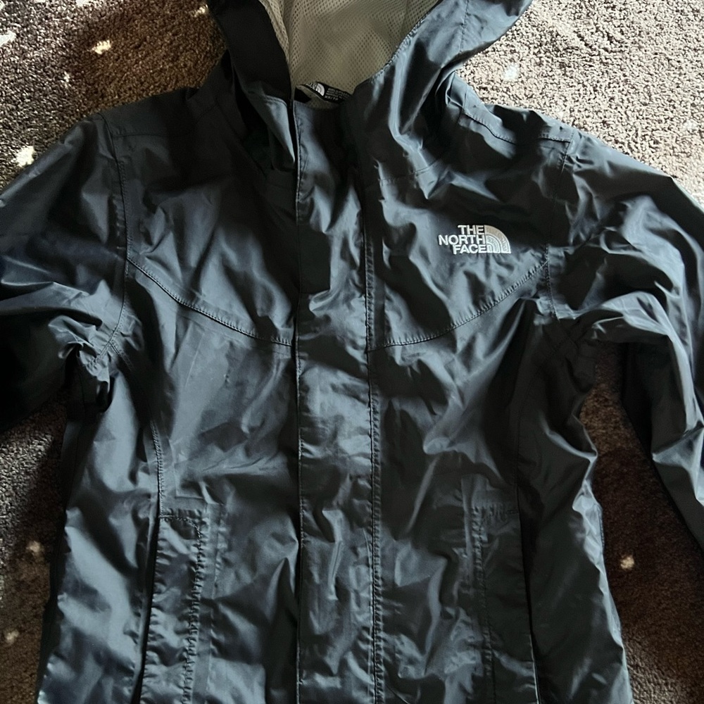 Girl’s The North Face Hyvent Rain/Windbreaker Jacket 
Size XS 6